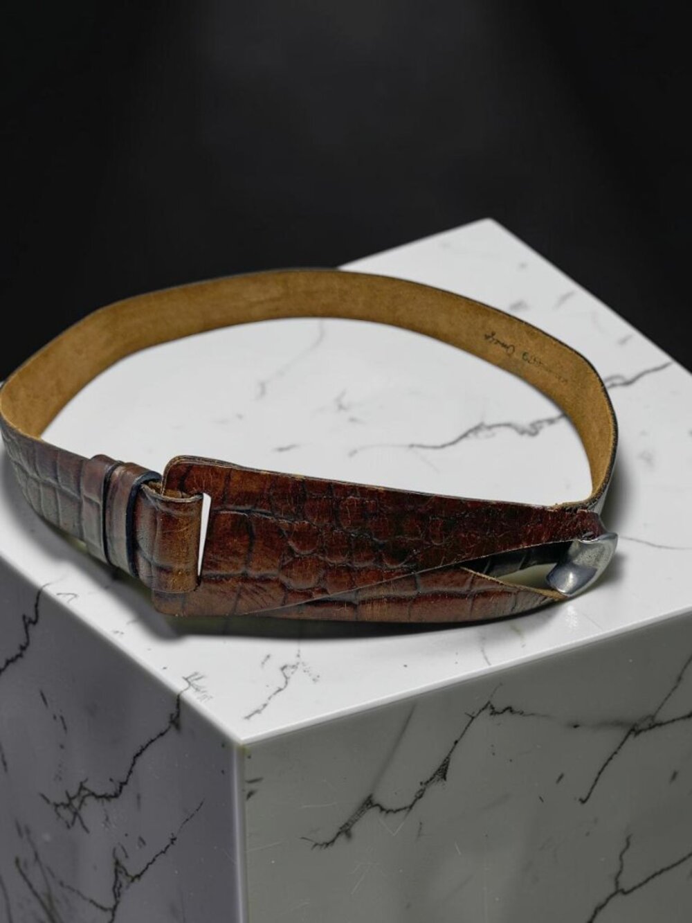 Vintage Omega 4479 Chocolate Brown Embossed Leather Waist Belt‎